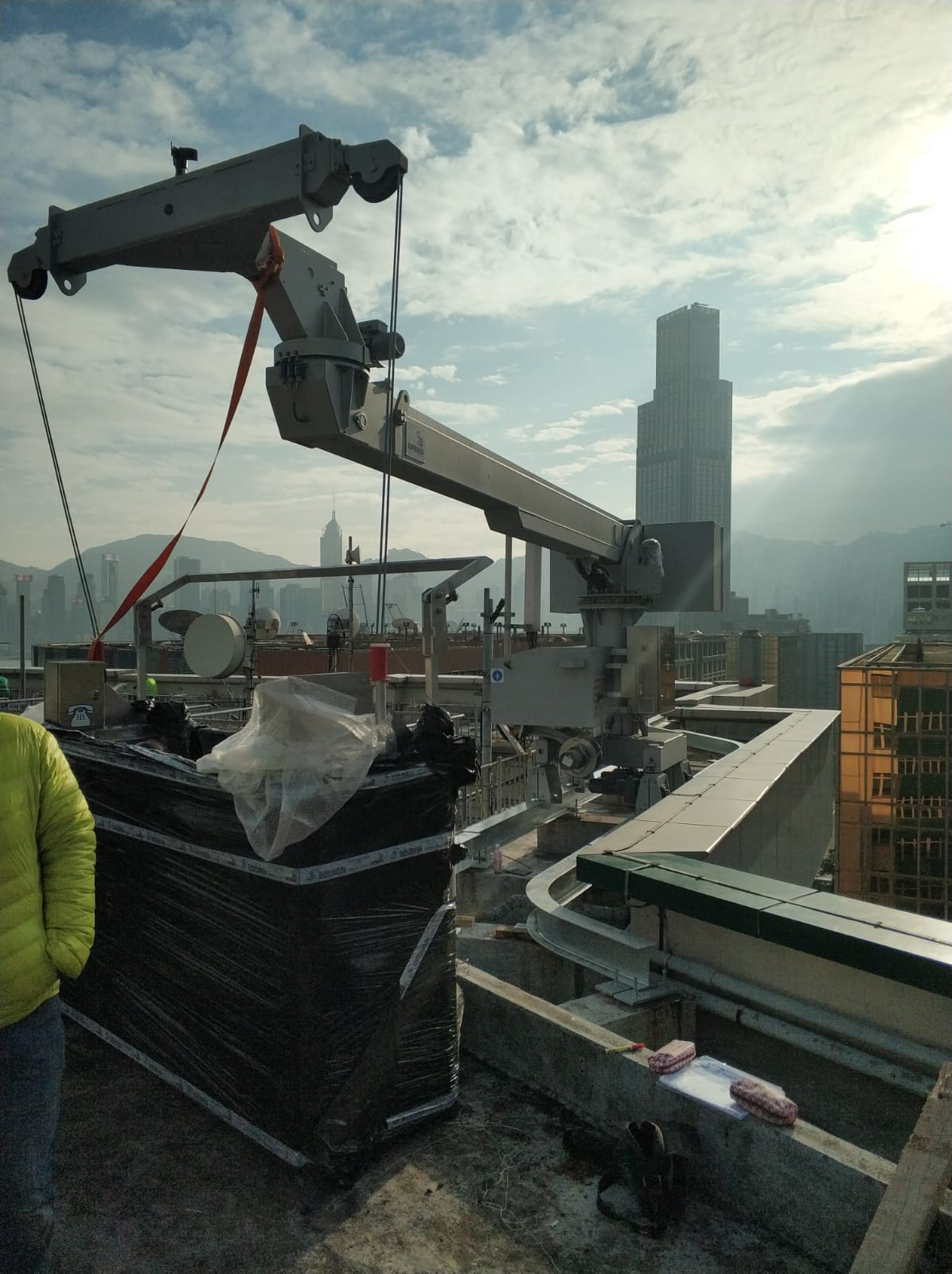 尖沙咀消防局吊船安裝工程